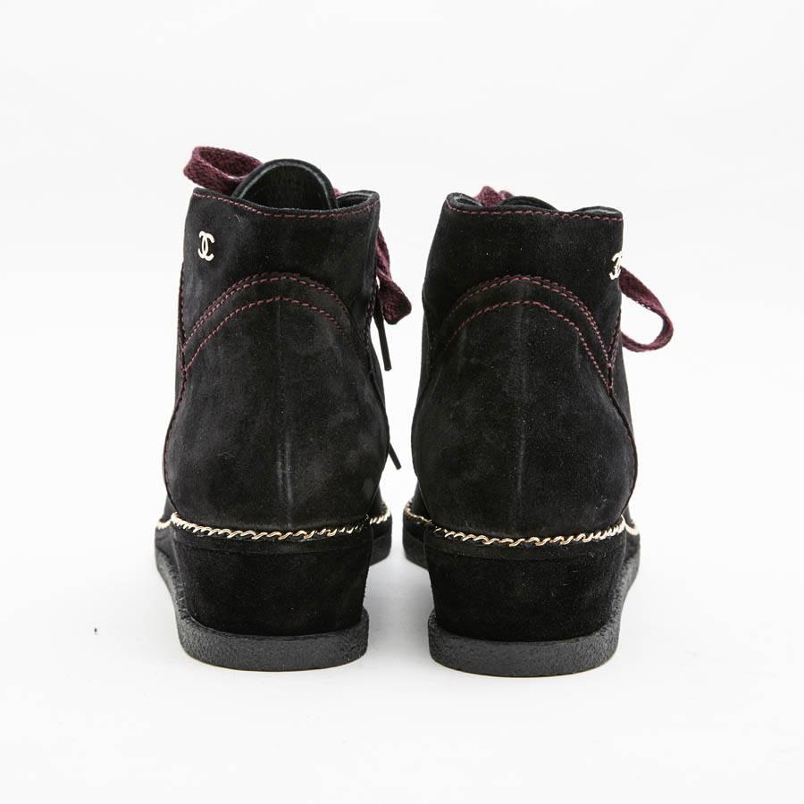 Black CHANEL Boots in Dark Purple Suede Size 37.5FR