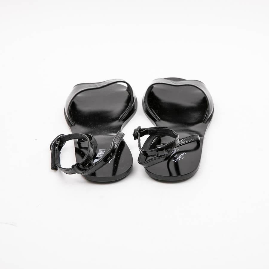 Noir KARL LAGERFELD for REPETTO Sandales en cuir verni noir Taille 40FR en vente