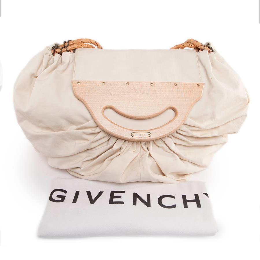 GIVENCHY Collector Wooden Flap Tote Bag in Beige Canvas and Leather For Sale 6