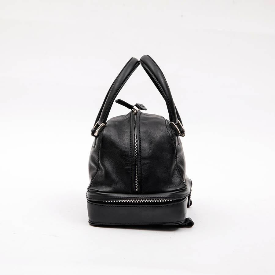 Mini LAGERFELD Bowling Bag in Black Leather In Good Condition In Paris, FR