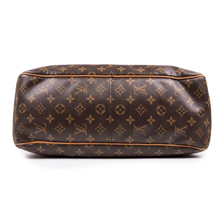LOUIS VUITTON Neverfull Bag in Brown Monogram Canvas and Leather 1