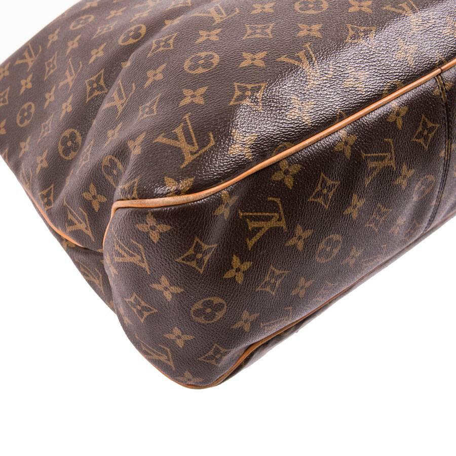LOUIS VUITTON Neverfull Bag in Brown Monogram Canvas and Leather 2