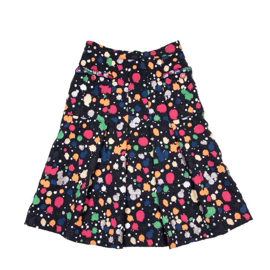 CHANEL Pleated Skirt in Navy Blue Cotton Tweed and Multicolored Paint Size 36FR