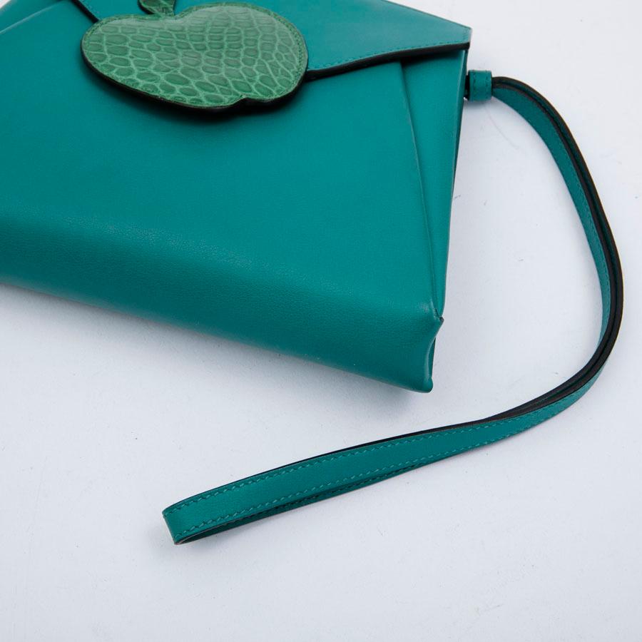 Hermès Blue Peacock Tadelakt Leather Tutti Frutti Hermail Bag For Sale 1