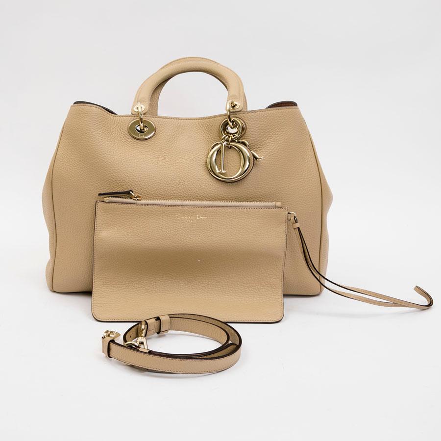 CHRISTIAN DIOR 'Diorissimo' Bag in Nude Beige Taurillon Leather In Good Condition In Paris, FR