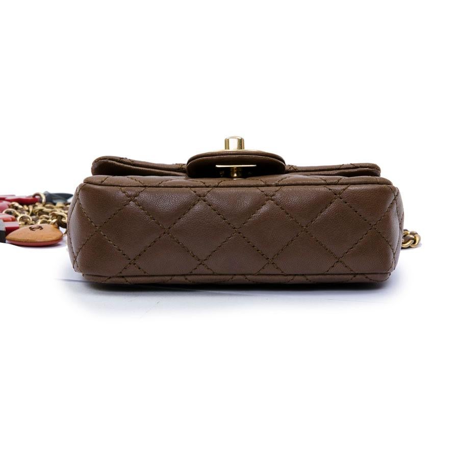 CHANEL Mini Bag in Light Brown Lamb Leather 2