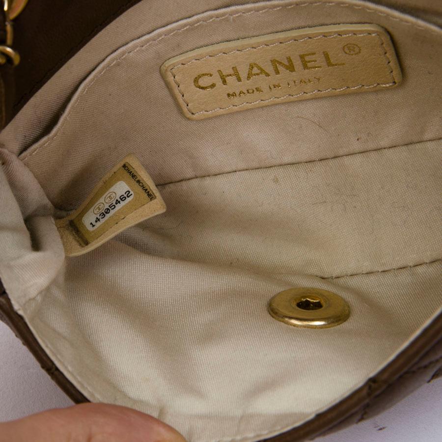 CHANEL Mini Bag in Light Brown Lamb Leather 6