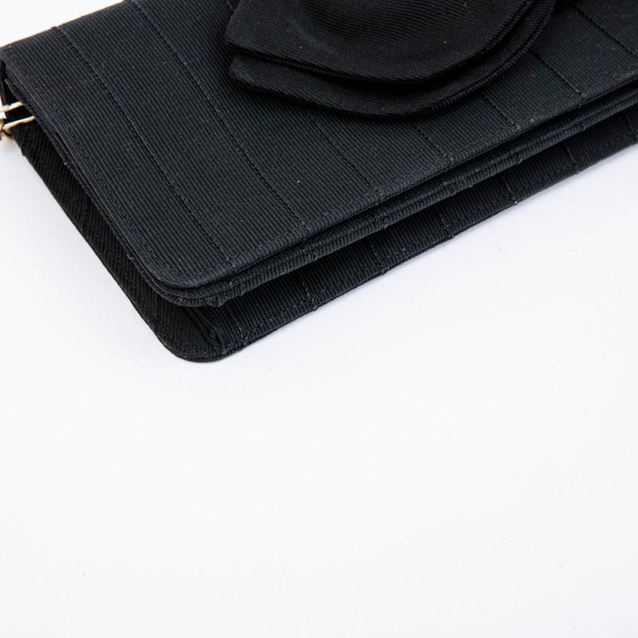 CHANEL Evening Clutch in Black Fabric 2