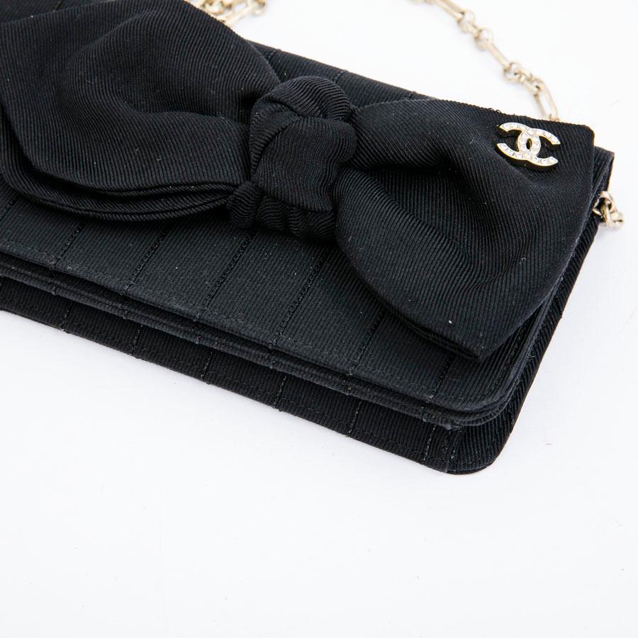 CHANEL Evening Clutch in Black Fabric 3