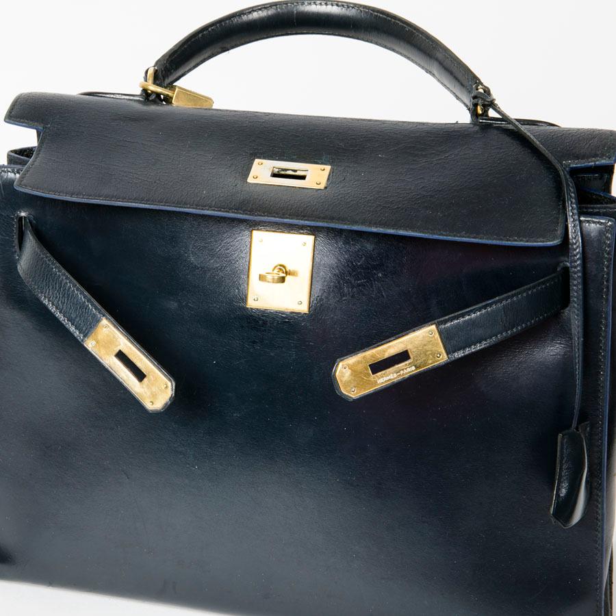 HERMES Kelly 32 Vintage Bag in Navy Blue Box Leather 3