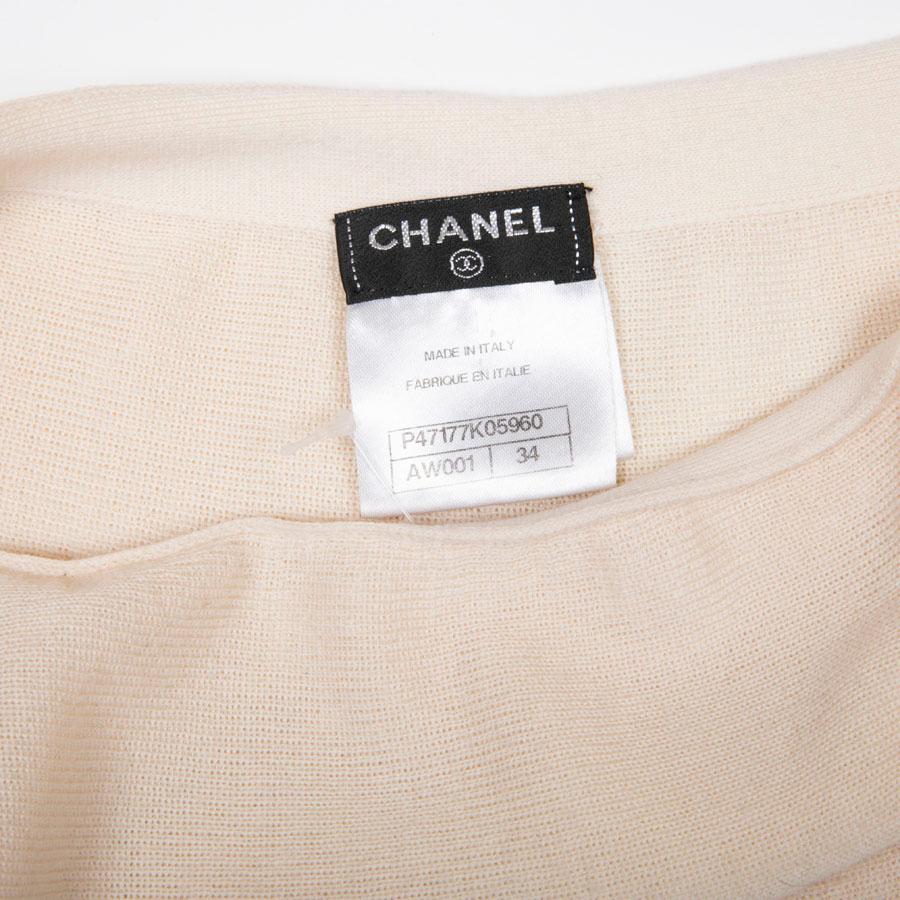 Chanel Off-White Wool and Cashmere Pleated Skirt  In Excellent Condition In Paris, FR