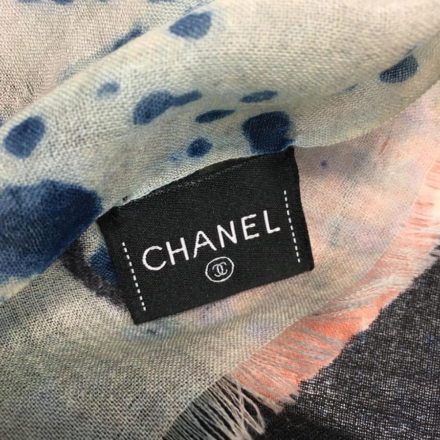 CHANEL Graffiti Shawl in Cashmere and Small Fringes 1