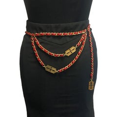 CHANEL Vintage Chain Belt and Razor Blades in Gilt Metal and Red Leather