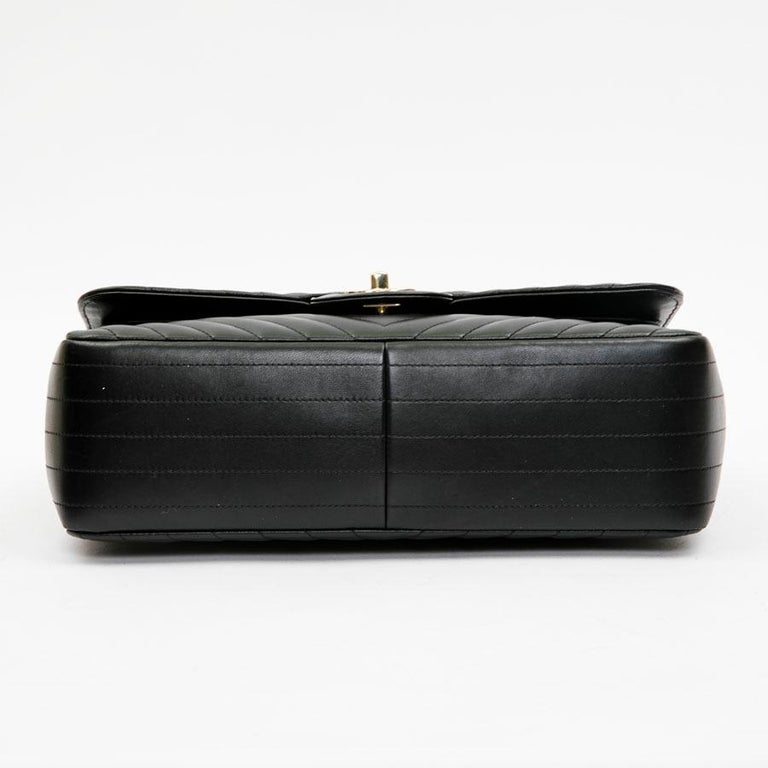 CHANEL Classic Jumbo Double Flap Bag in Black Lambskin Chevron Leather ...