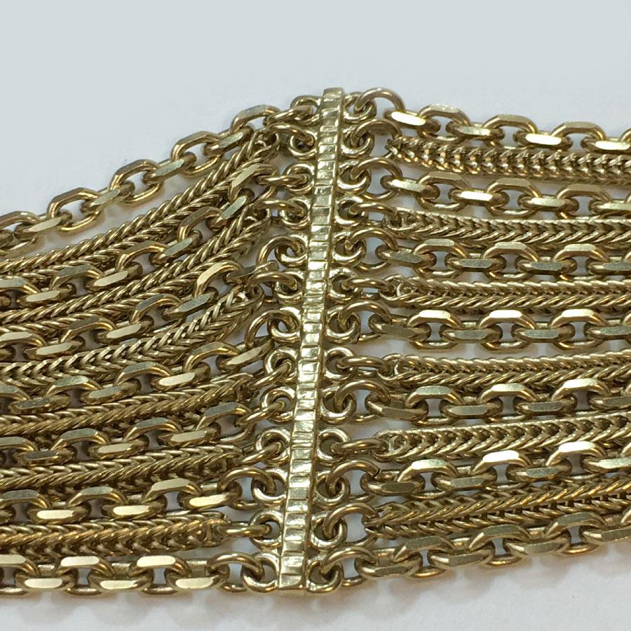 CHANEL Vintage Multi-Chains Belt in Pale Gilt Metal In Excellent Condition In Paris, FR