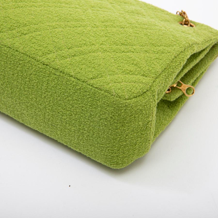 CHANEL Vintage Bag in Anise Green Terry Cloth In Good Condition In Paris, FR