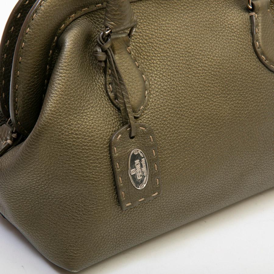 FENDI Bag in Green Khaki Grained Leather 5