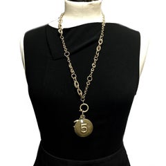 CHANEL Chain Necklace N°5 in Golden and Sequined Resin