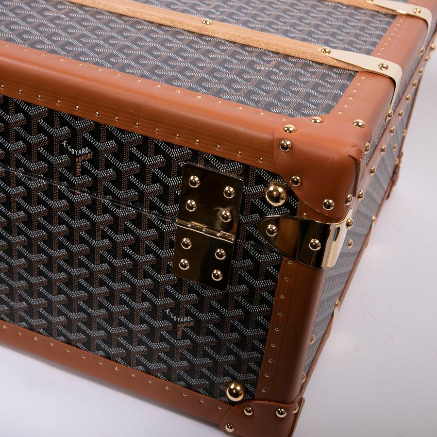 Goyard brown monogram Canvas and Leather Large Travel trunk  6