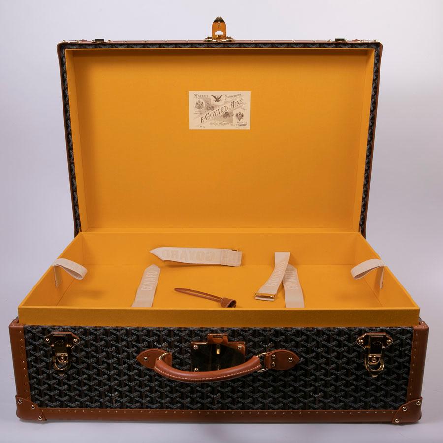 Goyard brown monogram Canvas and Leather Large Travel trunk  8