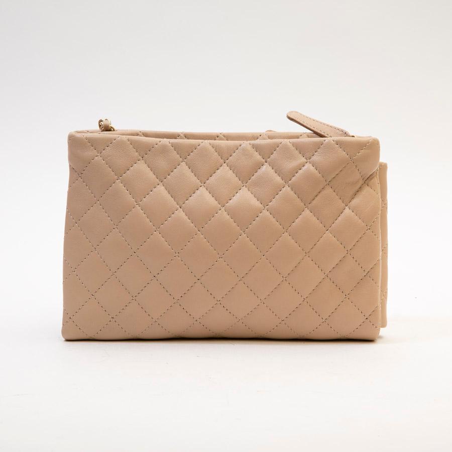Women's Chanel Pink Beige Lambskin Leather Clutch Bag 