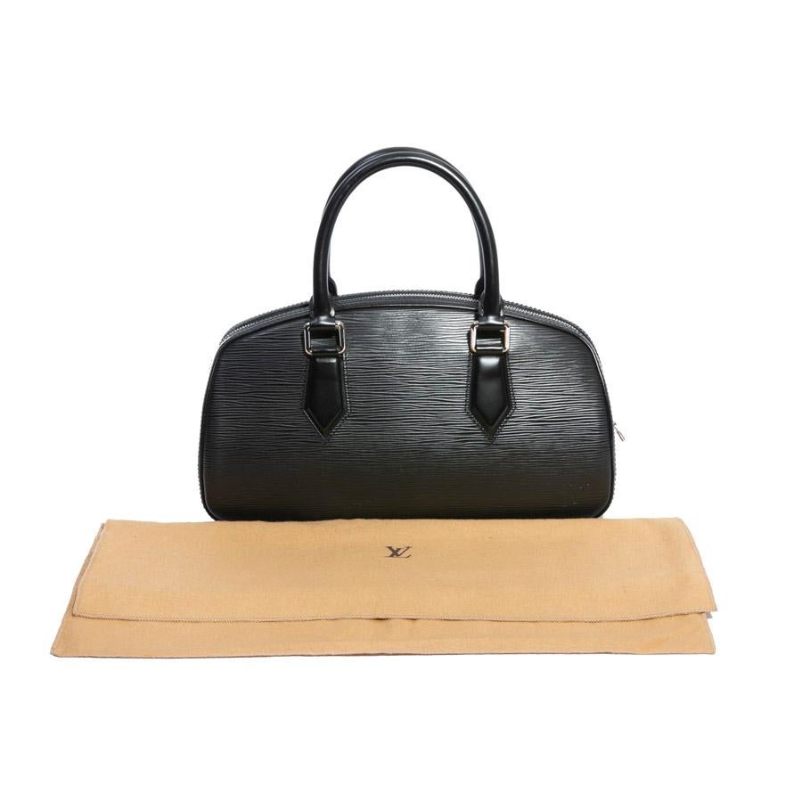 Louis Vuitton Black Epi Leather Bag  In Good Condition In Paris, FR