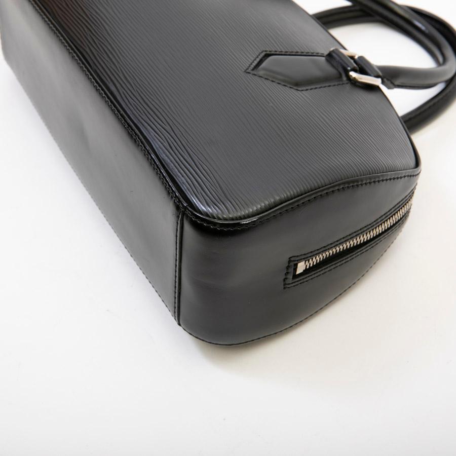 Louis Vuitton Black Epi Leather Bag  4