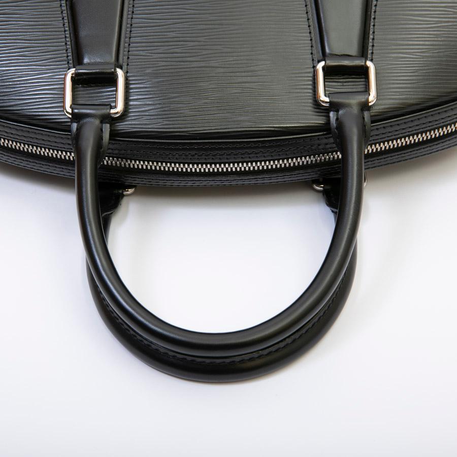 Louis Vuitton Black Epi Leather Bag  5