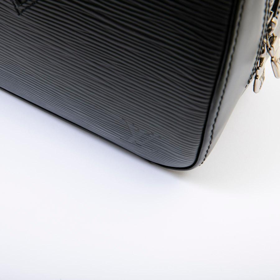 Louis Vuitton Black Epi Leather Bag  7