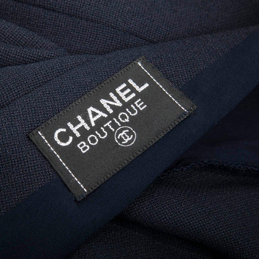 Chanel - Robe portefeuille en tissu bleu marine   en vente 1