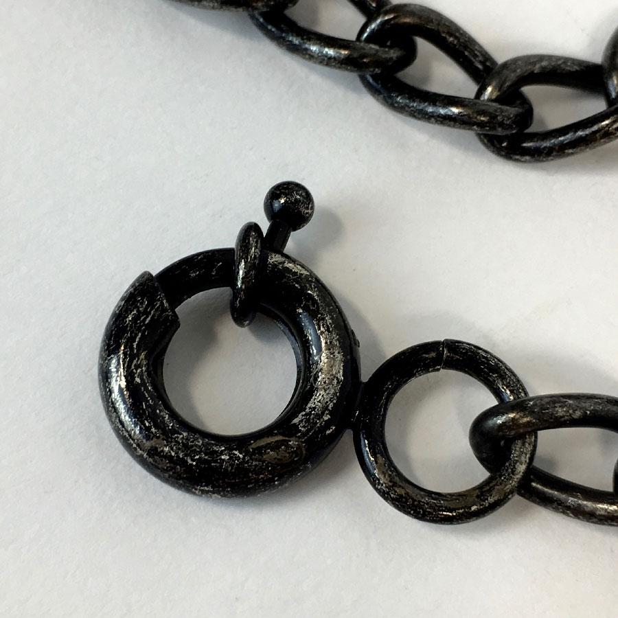 LANVIN Collar Largo de Metal, Crepe de Seda Negro, Perlas y Pedrería en venta 2