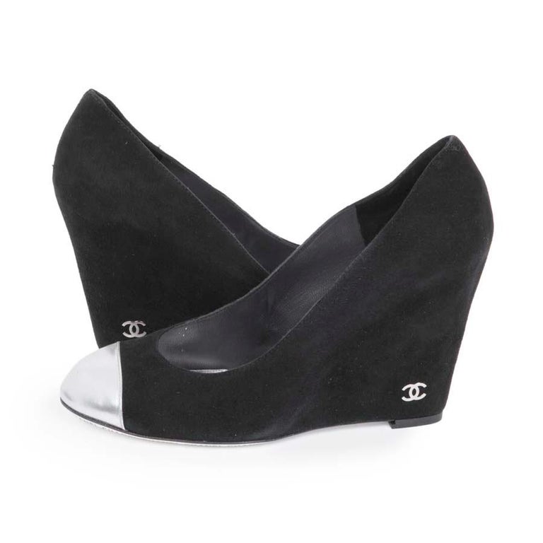 chanel black tip shoes