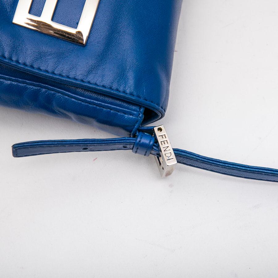 FENDI Baguette Bag in Smooth Electric Blue Leather 4