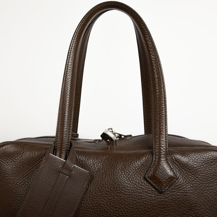HERMES Victoria Tote Bag in Chocolate Clémence Taurillon Leather 1