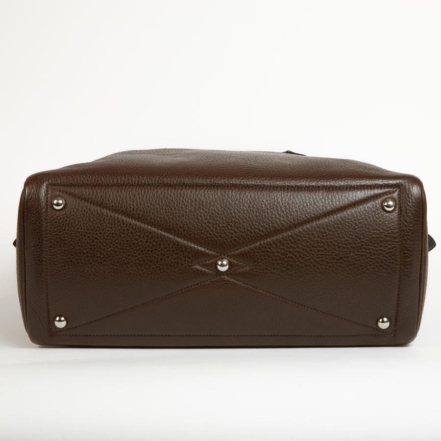 HERMES Victoria Tote Bag in Chocolate Clémence Taurillon Leather 2