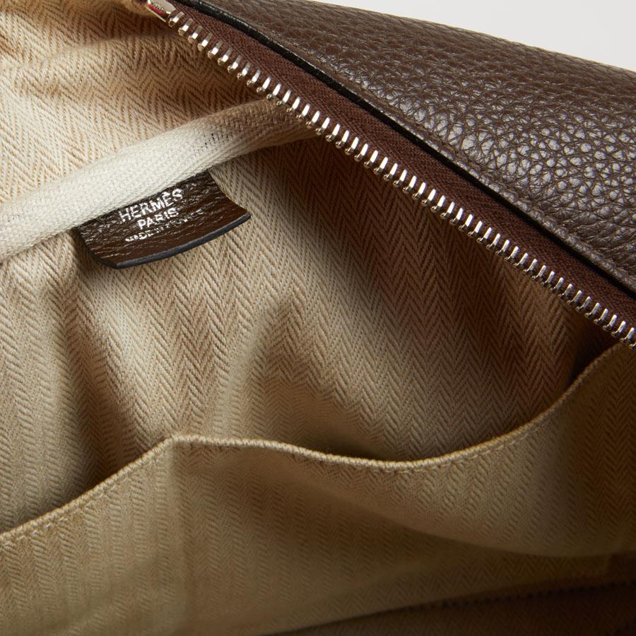 HERMES Victoria Tote Bag in Chocolate Clémence Taurillon Leather 6