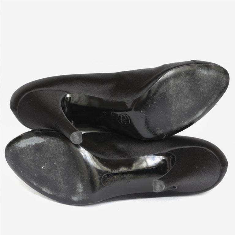 CHANEL High Heels in Black Silk Satin Size 40.5 at 1stDibs