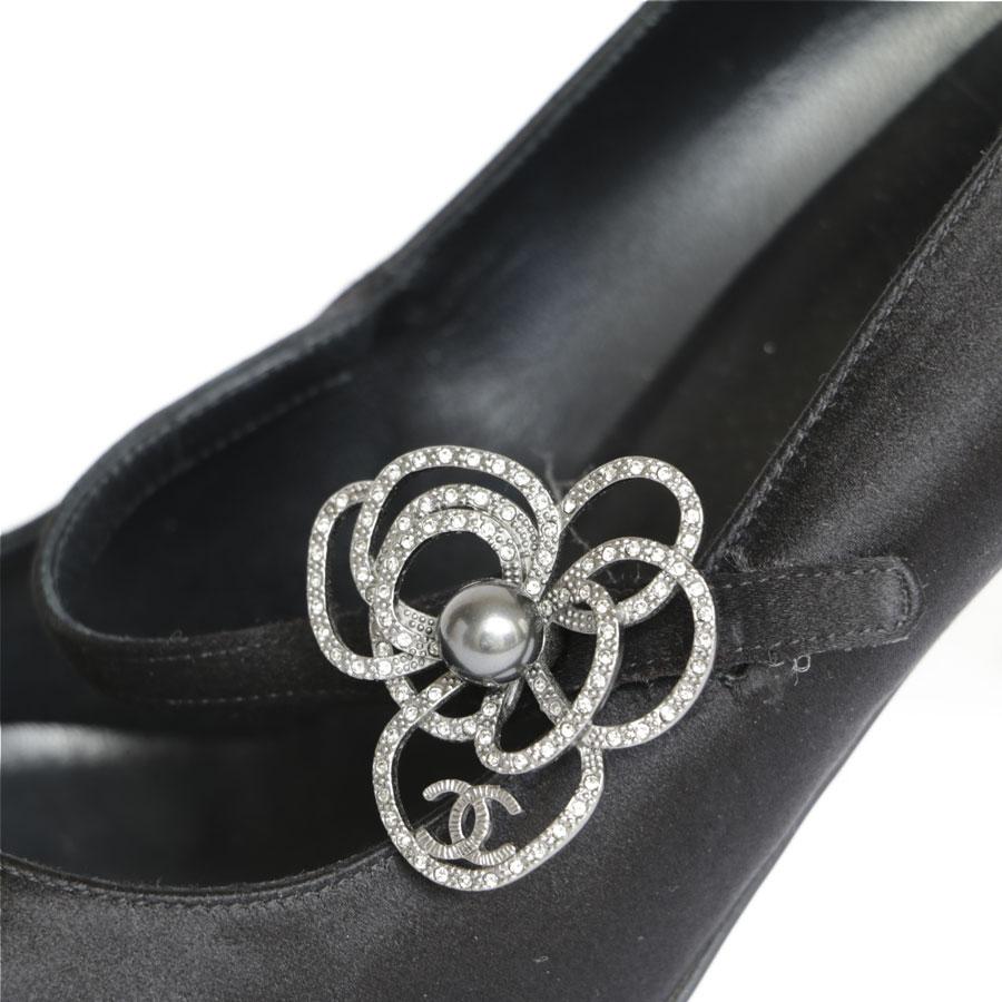 CHANEL High Heels in Black Silk Satin Size 40.5 2