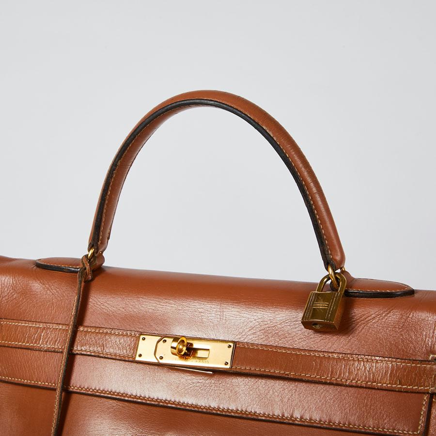 Women's HERMES Vintage Kelly 35 Bag in Caramel Box Leather
