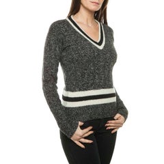 CHANEL V-Neck Pullover in Black and White Cashmere Size 38