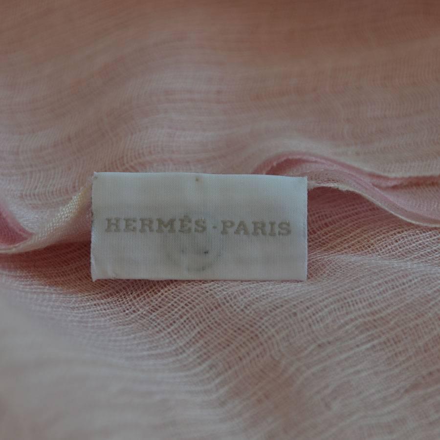 HERMES Stole in Pale Pink Cashmere and Silk 1
