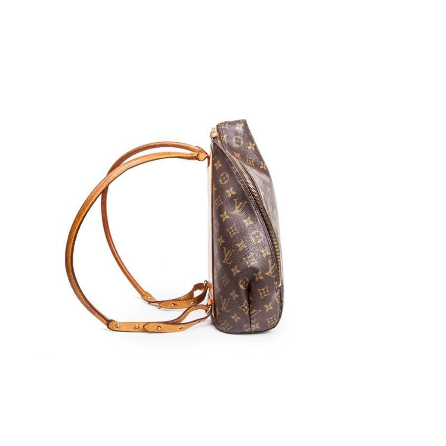 LOUIS VUITTON Backpack 'Sybilla' in Monogram Canvas with its Umbrella at  1stDibs | sybilla louis vuitton, louis vuitton backpack umbrella, louis  vuitton umbrella backpack