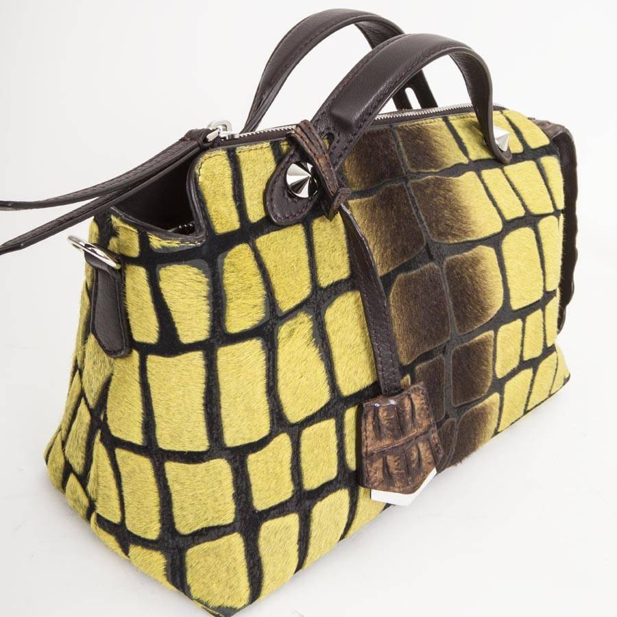 FENDI Bag in Yellow Foal Leather and Brown Crocodile Leather In Excellent Condition In Paris, FR