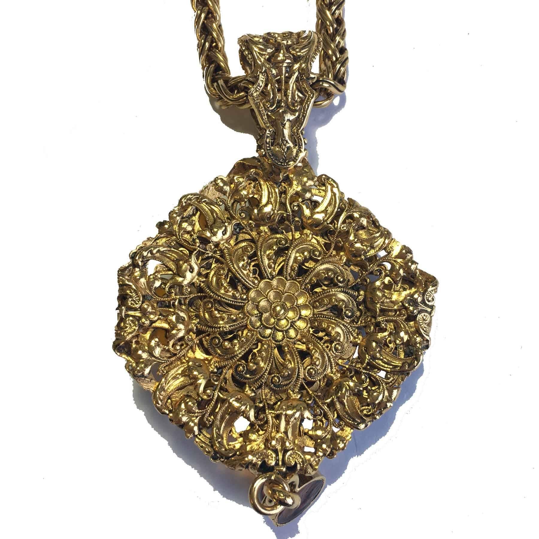 MARGUERITE DE VALOIS Necklace in Gilded Metal and Pendant in Topaze Molten Glass 3