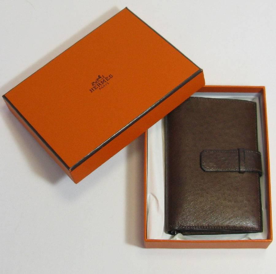 HERMES Wallet in Brown Ostrich Leather 4