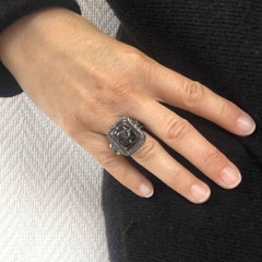 CHANEL Twisted Ring in Ruthenium Metal, Black resin and small Pearl Beads