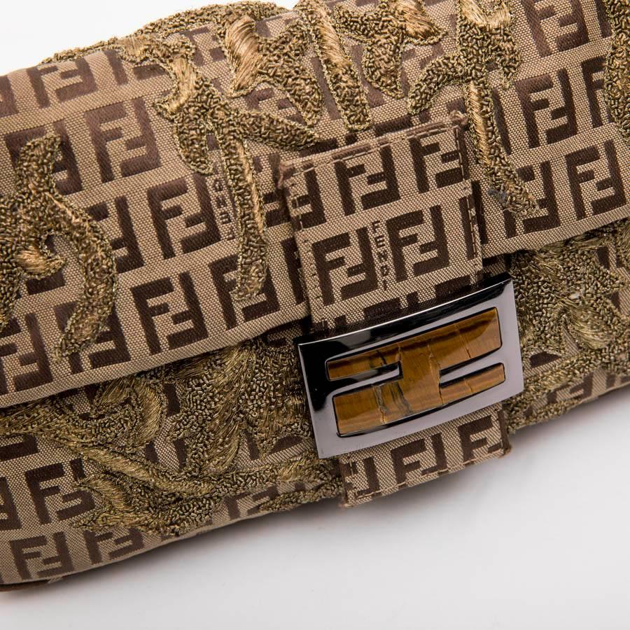 Fendi Baguette Bag in Brown Monogram Canvas with Gold Thread Embroidery In Excellent Condition In Paris, FR