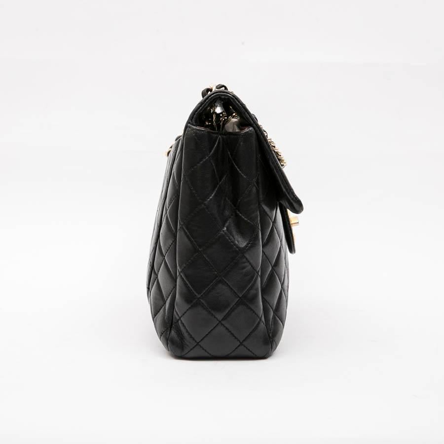 Women's CHANEL Vintage Jumbo Bag in Black Quilted Lambskin Leather