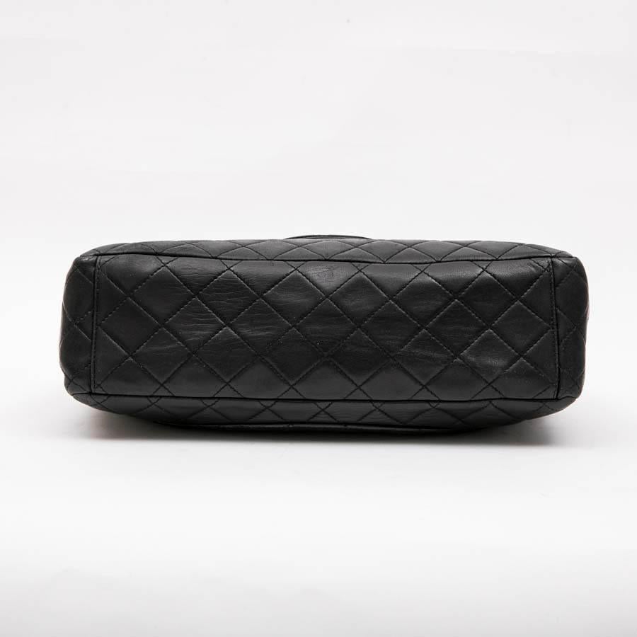 CHANEL Vintage Jumbo Bag in Black Quilted Lambskin Leather 2