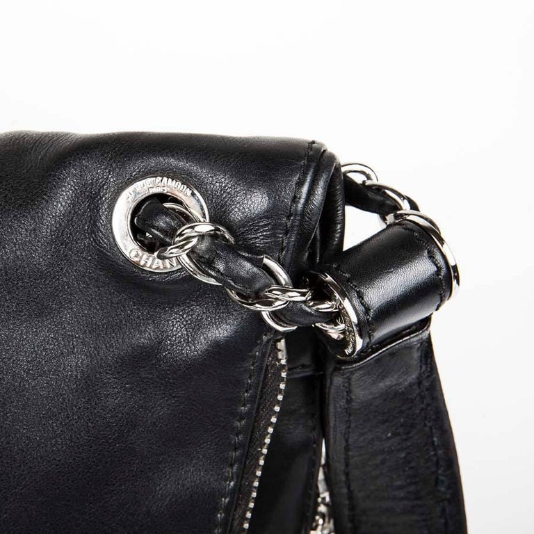chanel quilted messenger bag
